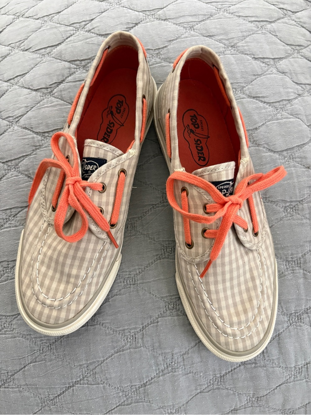 Sperry Beige Gingham Boat Shoes with Coral Laces